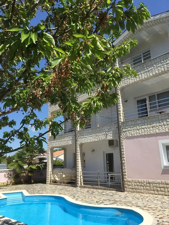 Villa Baldi Tar-Vabriga Apartment