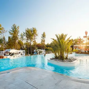 5* Kompleks wypoczynkowy Mobile Homes Santa Marina, Lanterna